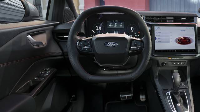 Ford Puma Cockpit 2024