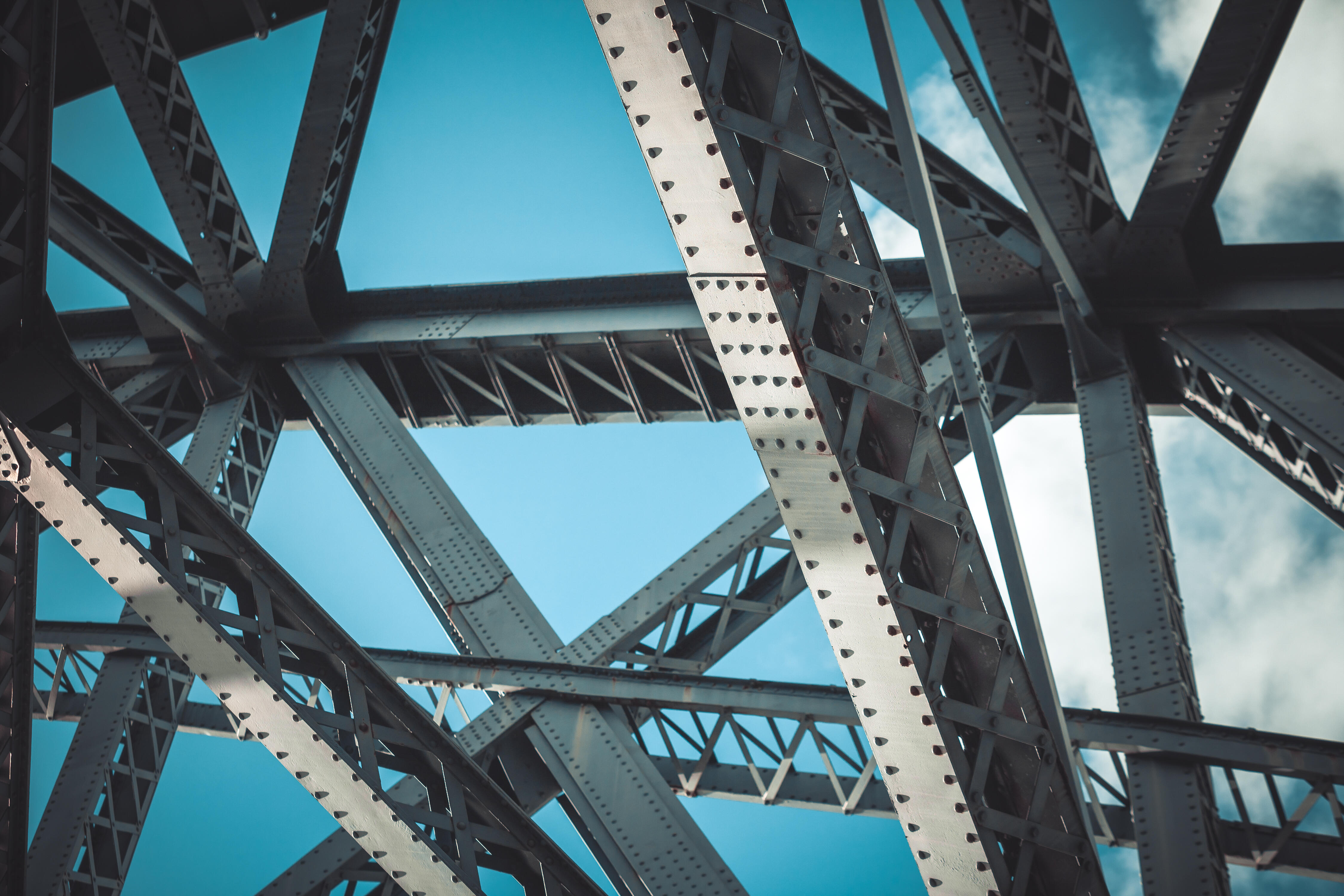Windows-Anwendungen mit der Windows UI Library 3 (WinUI3) und Cross-Plattform-Anwendungen mit Uno