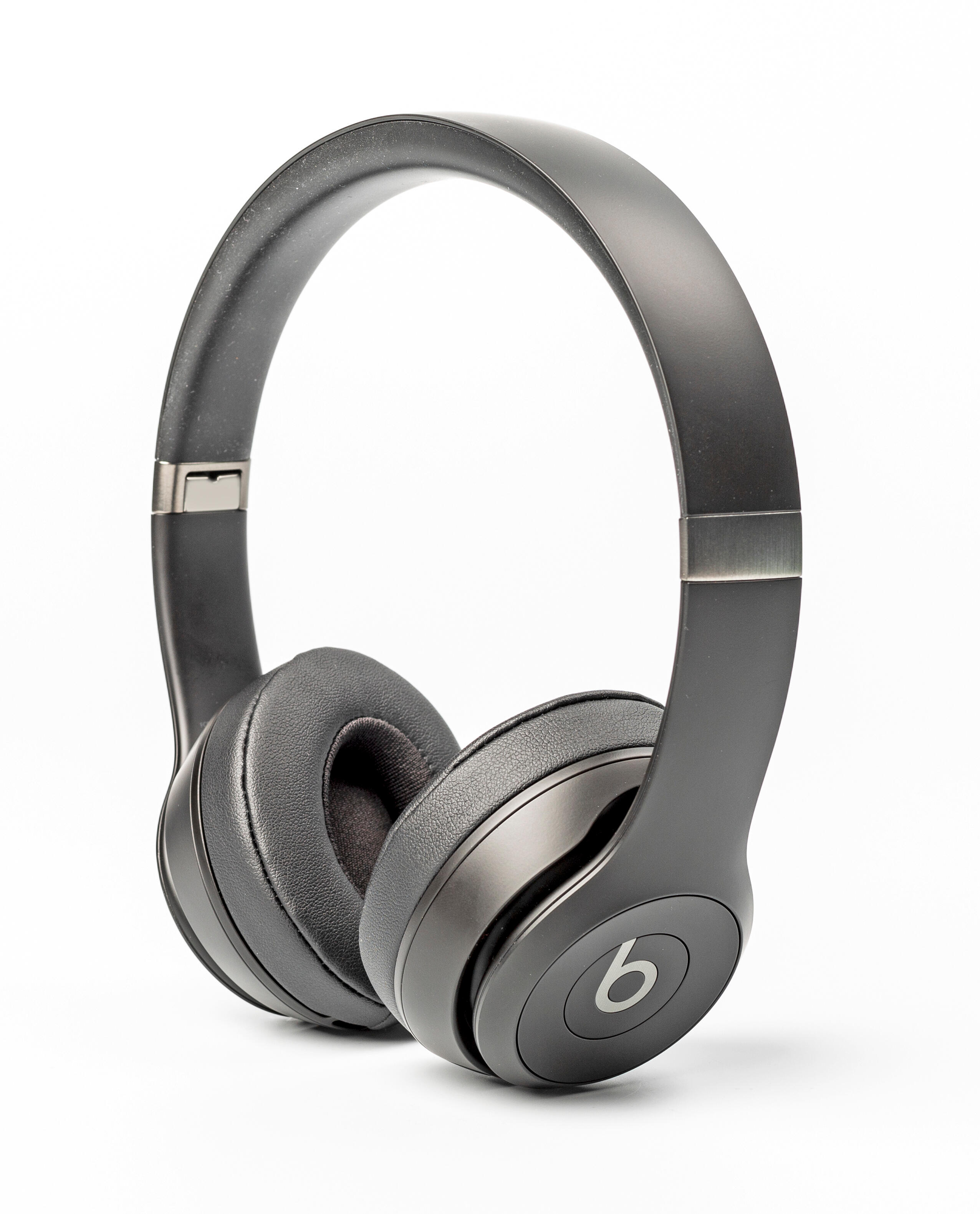 Solo-Neuauflage: On-Ear-Kopfhörer Beats Solo 4 im Test | heise online