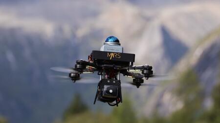 3D-Lidar: Drohne umfliegt Hindernisse autonom bei hoher Geschwindigkeit