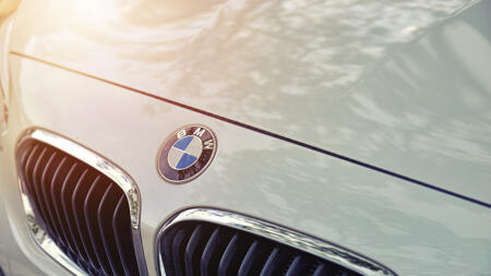 Gewinn bei BMW sackt um 37 Prozent ab