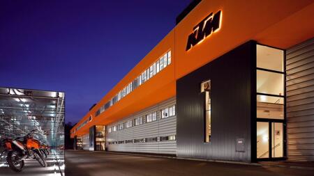 Motorrad-Marke KTM geht nach Konkurs an seinen indischen Auftragsfertiger Bajaj