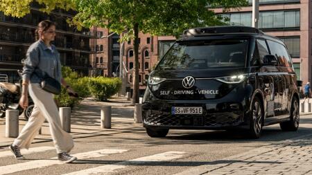 Moias Paketlösung: Autonomes Shuttle auf Basis des VW ID. Buzz