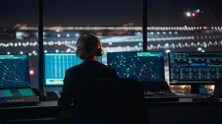BSI-Chefin: Cyberschutz-Verpflichtung für Firmen ab 2026