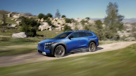 Subaru stellt Elektroautos Uncharted, Solterra und E-Outback vor