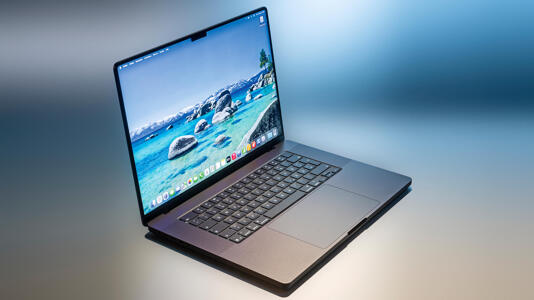 MacBook Pro M5 Max 