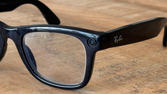 KI-Brillen: Strafanzeige gegen Meta, Ray-Ban und Optiker