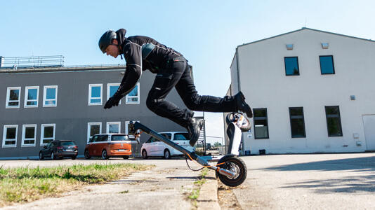 ADAC-Studie: E-Scooter-Unfälle steigen stark, junge Fahrer besonders betroffen