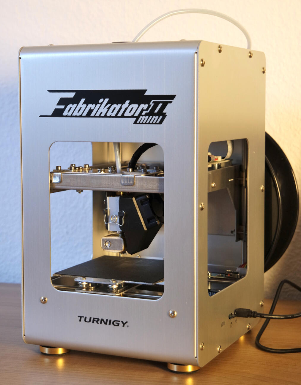 Ausprobiert: 3D-Drucker Fabrikator Mini V2 | heise online