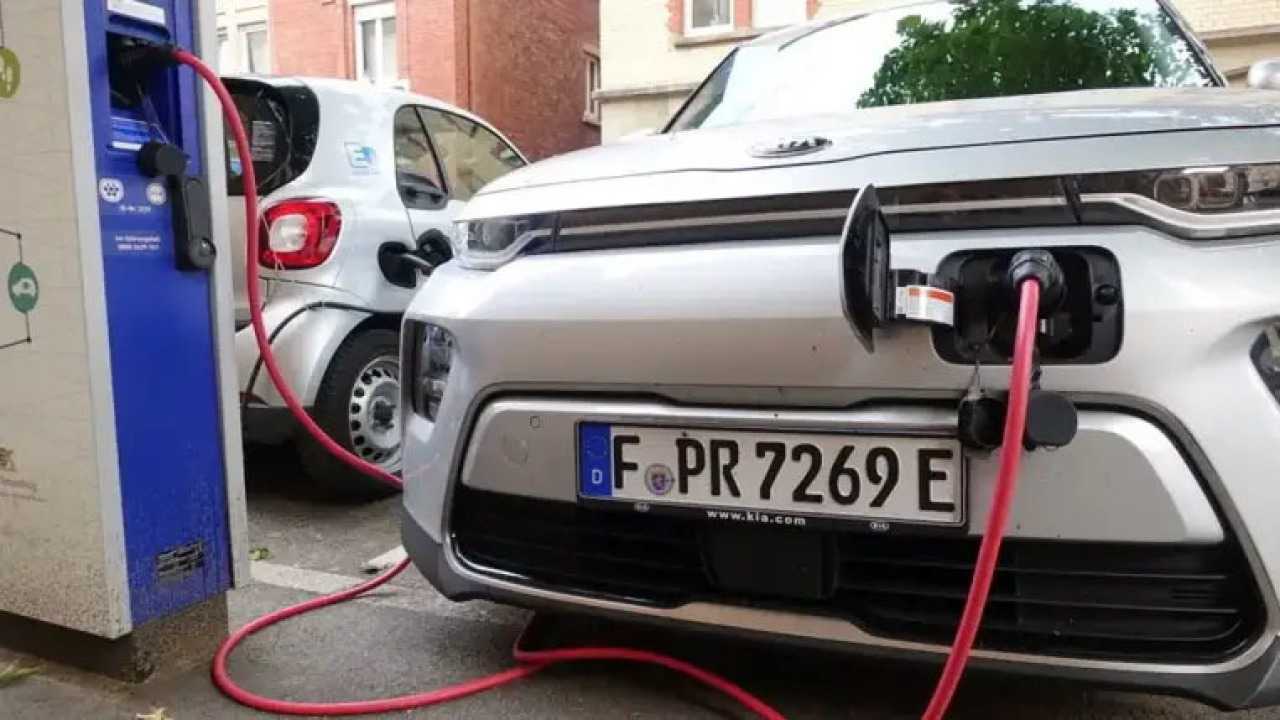 Ingolstadt fordert Kaufprämie für fossil angetriebene Autos