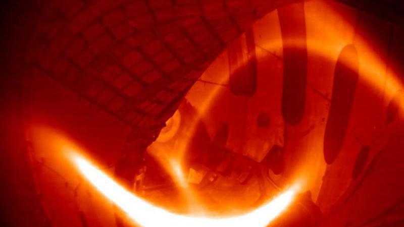 Fusionsexperiment Wendelstein 7-X erzeugt erstes Wasserstoffplasma