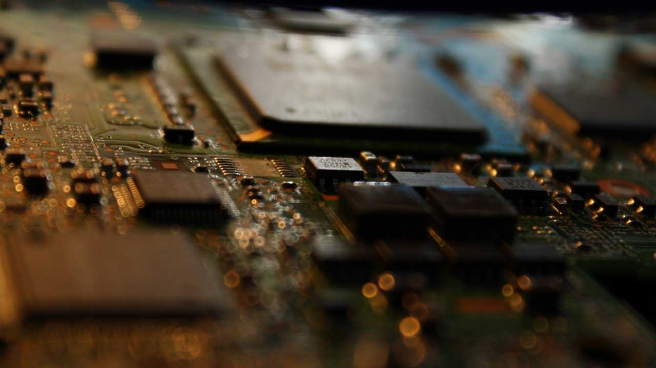 Meltdown und Spectre: Link-Übersicht zu Informationen von Hardware- und Software-Herstellern