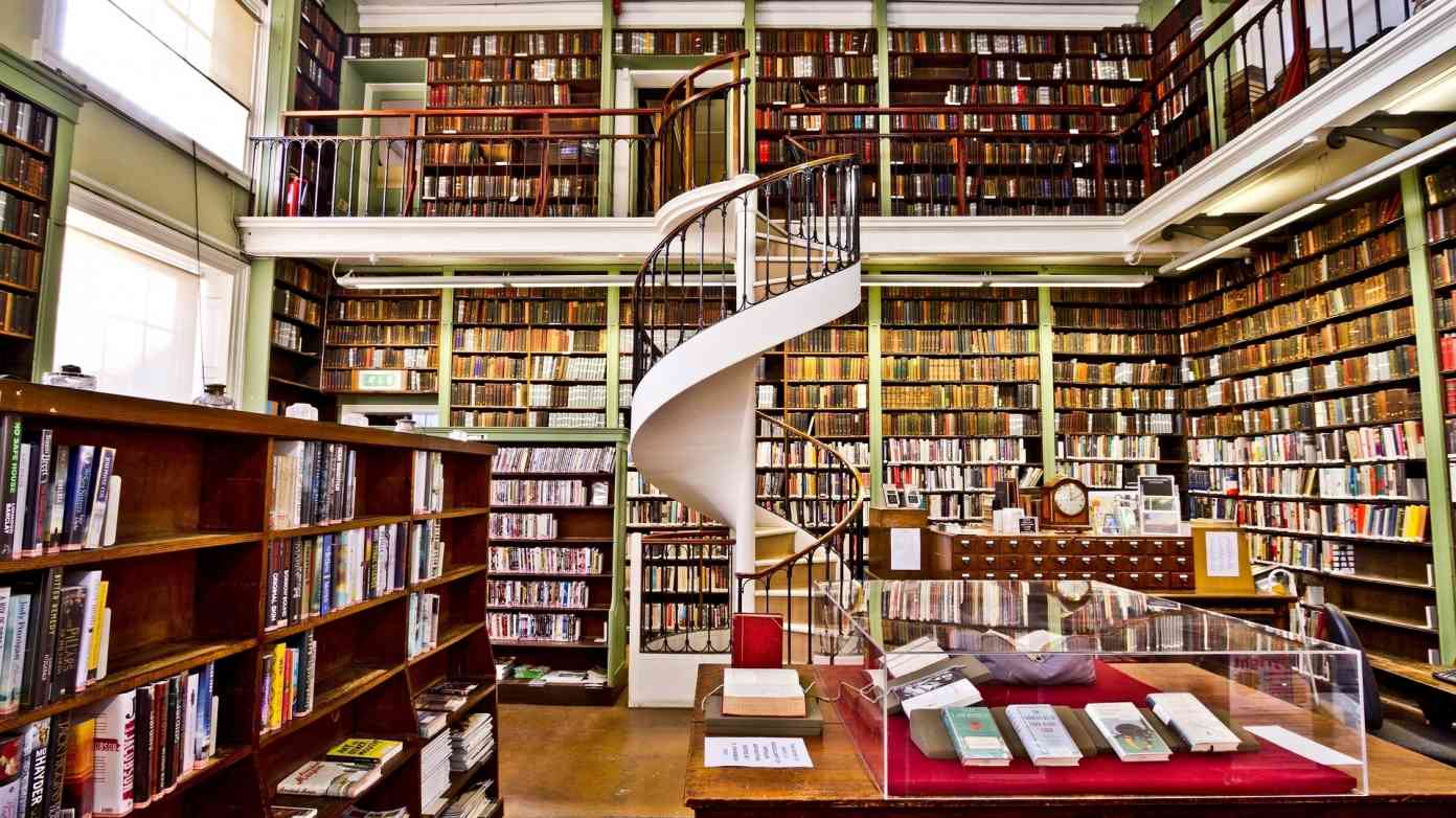 Digitalisierung: Bibliotheken als "zensur- und facebookfreie