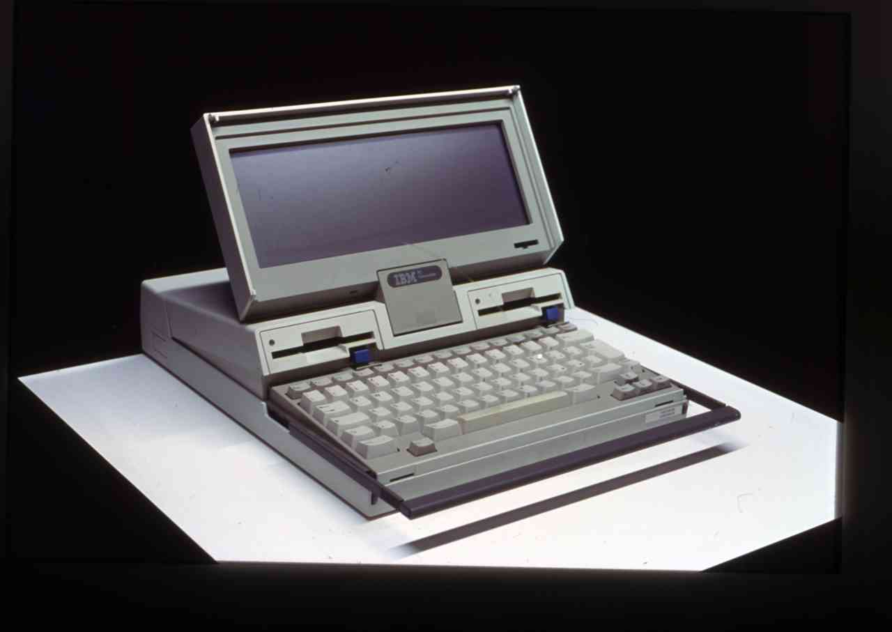 Zahlen, bitte! IBM 5140 – Urvater des modernen Laptop | heise online