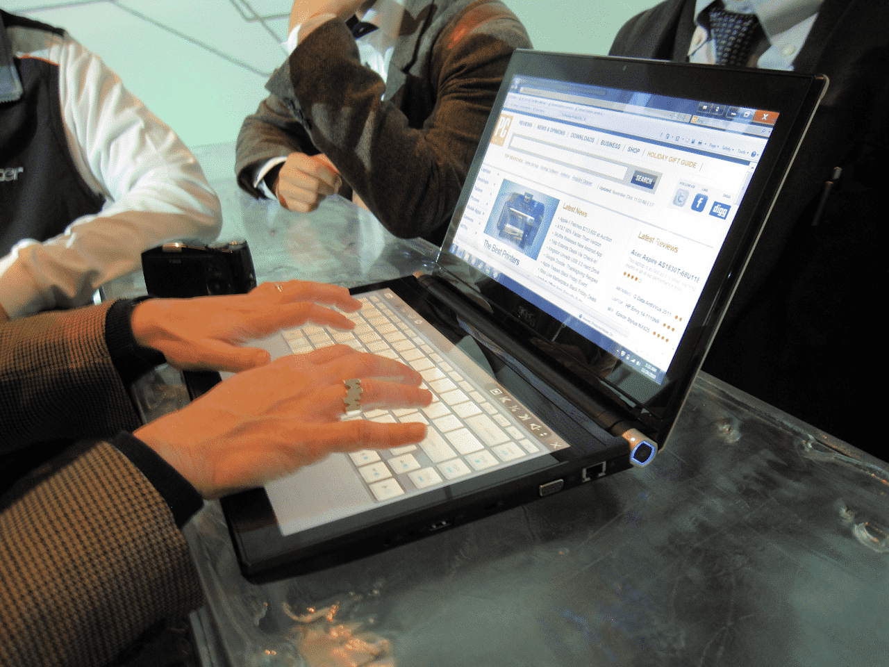 Acer setzt auf Touch und Content | heise online