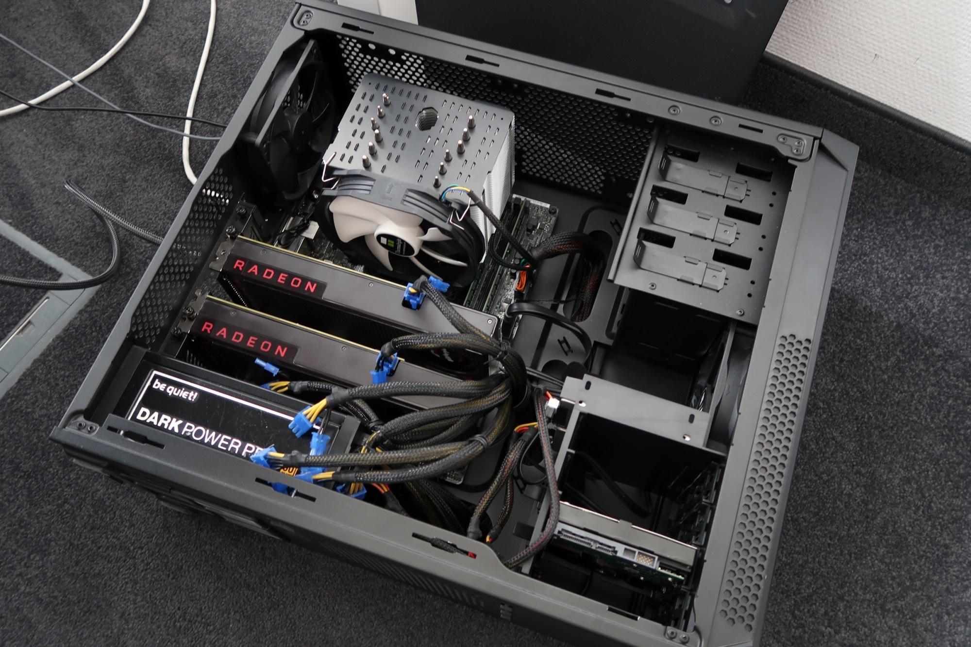 Mining-Rig im Eigenbau: Zwei Radeon RX 480 schaffen 51 Megahashes pro Sekunde.