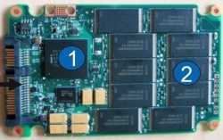 Platine der Intel SSD 320