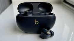 Beats neue Studio Buds + in Schwarz
