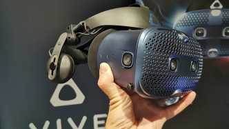 VR-Headset Vive Cosmos im Hands-on: Mehr Komfort für weniger Geld