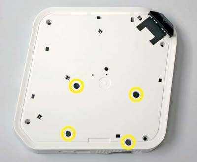 Löcher in der Bodenplatte 