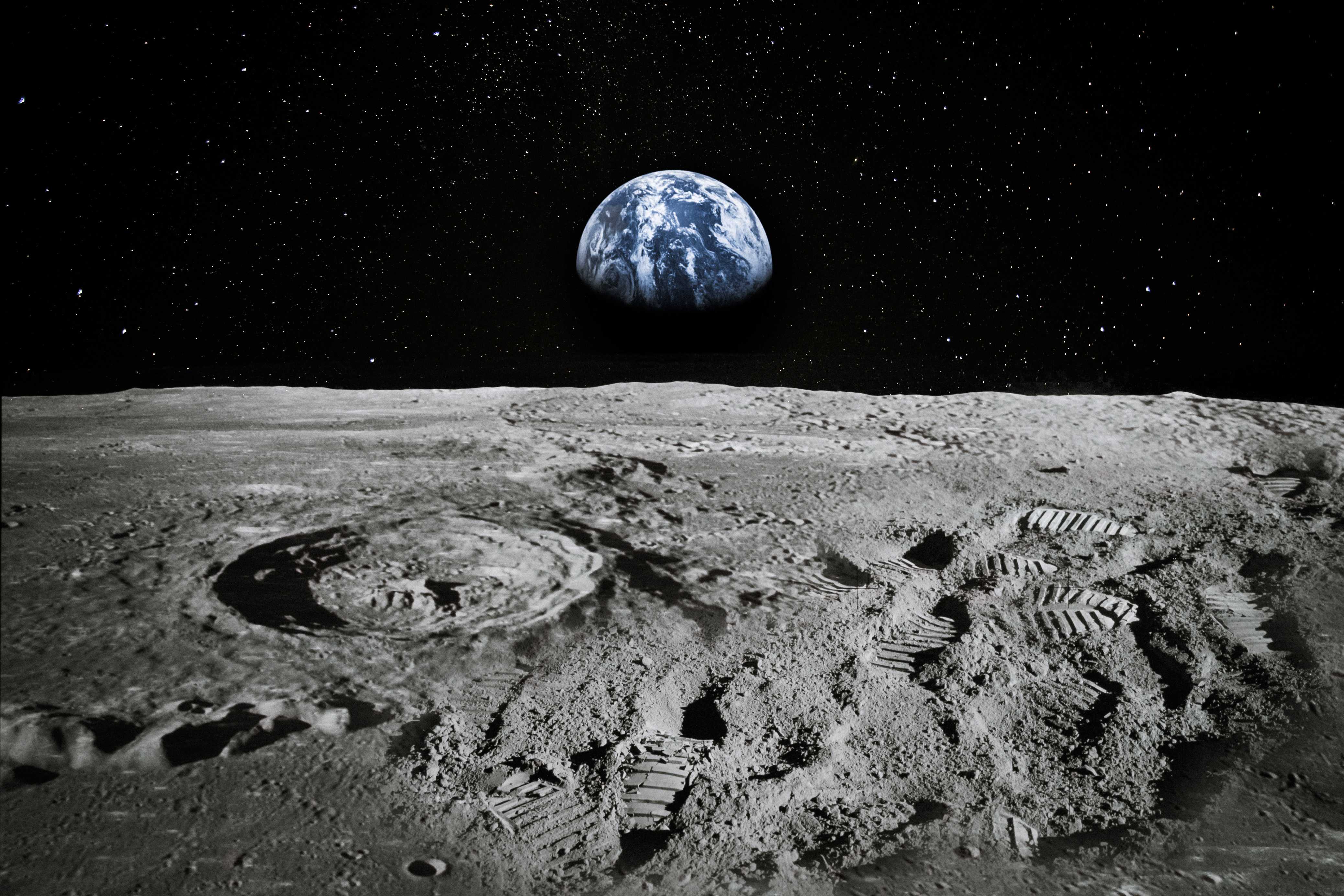 Die Erde vom Mond aus.