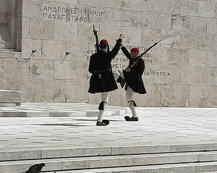 Wechsel der Wachen vor dem griechischen Parlament
