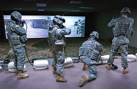 US-Soldaten am virtuellen Schießstand