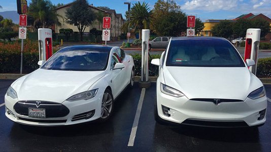 Tesla-"Autopilot" soll ungefährlicher werden