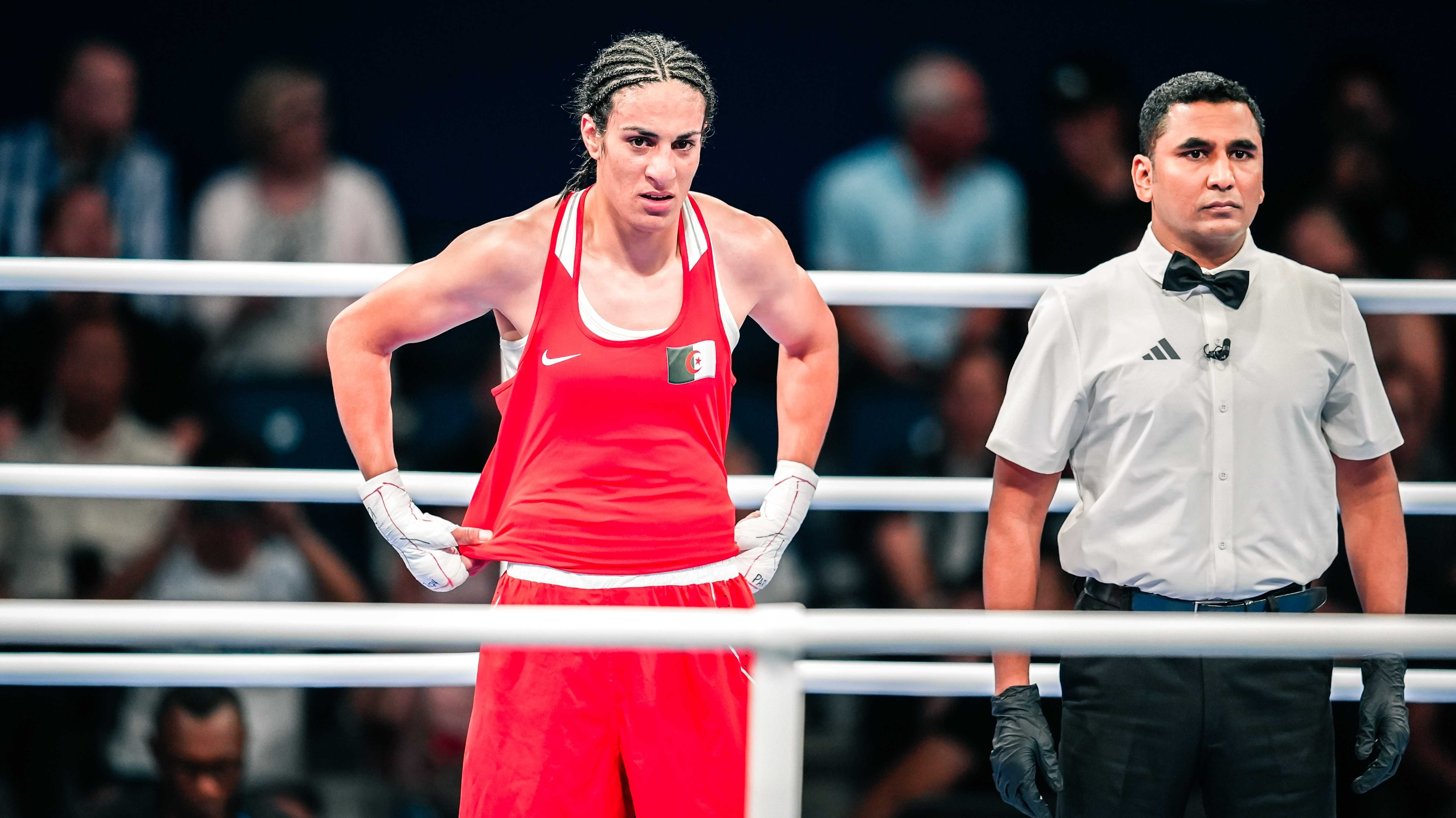 Imane Khelif im Boxring nach einem Kampf