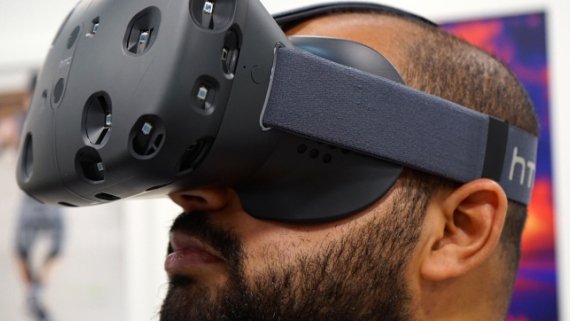 Valves VR-Brille HTC Vive im Hands-on