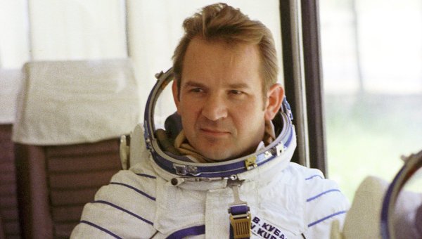 Nahm an der historischen Weltraum-Mission Sojus-Apollo von 1975 teil: Kosmonaut Valeri Kubassow.
