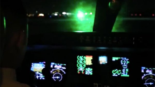 Weniger Laserpointer-Attacken auf Piloten