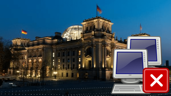 Deutscher Bundestag bei Nacht