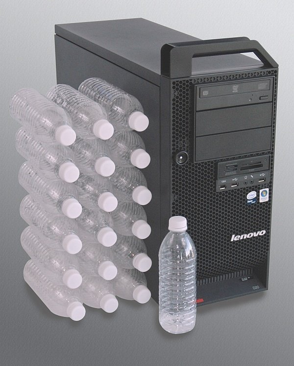 Lenovo ThinkStation D20: Enthält soviel Recycling-Kunststoff wie 19 Plastikflaschen liefern.