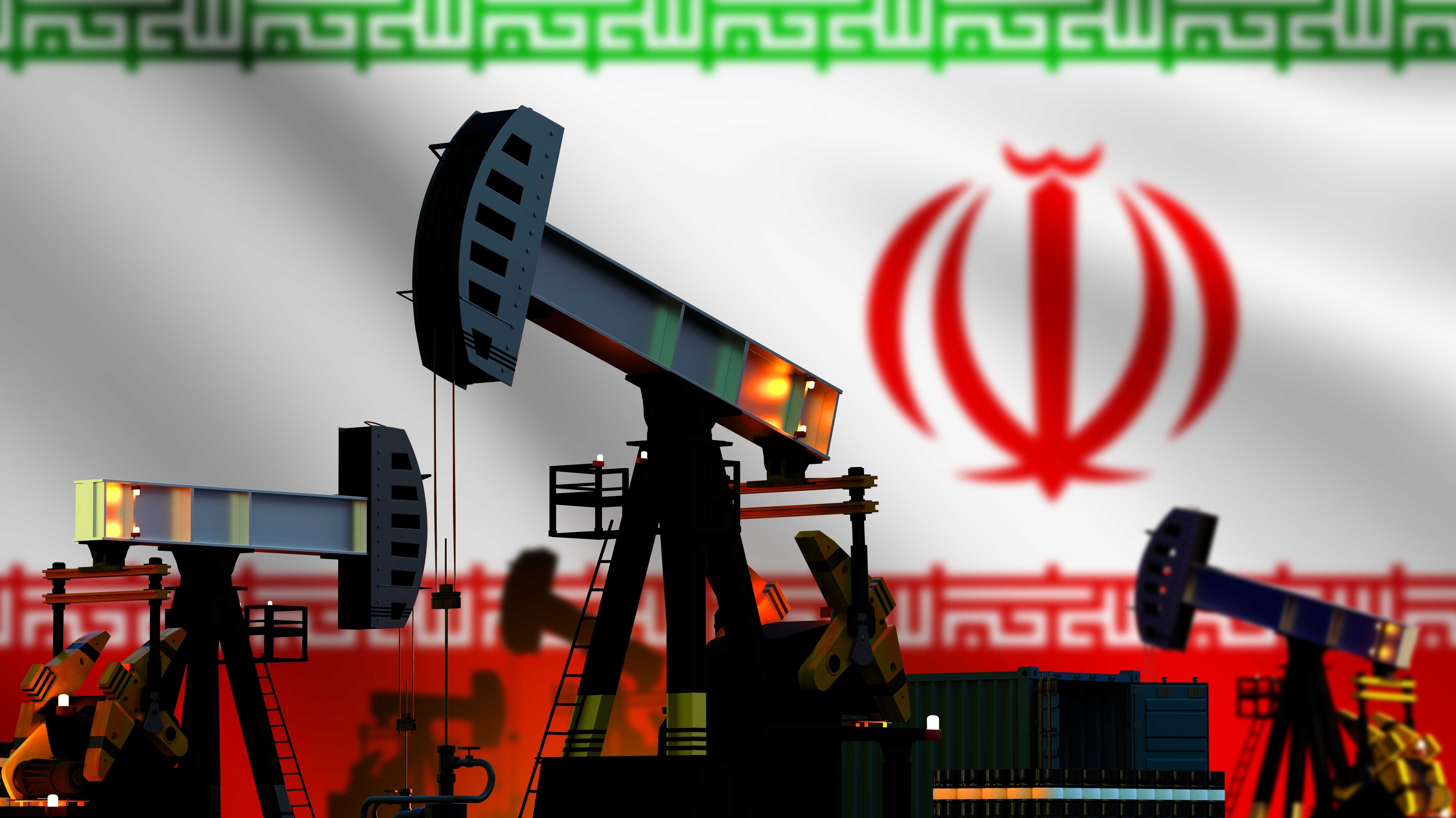 Oil Industry of Iran. Bohrtürme für den Erdölabbau.