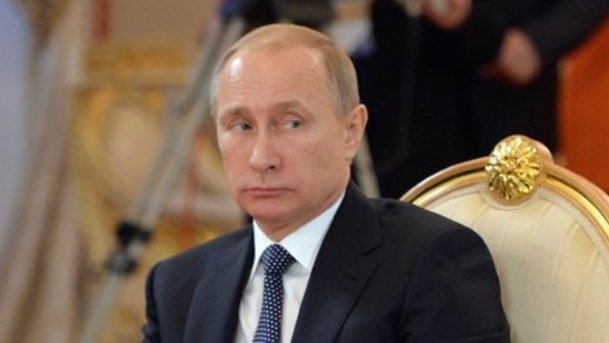 Putins Trolle posten angeblich in Zwölf-Stunden-Schichten