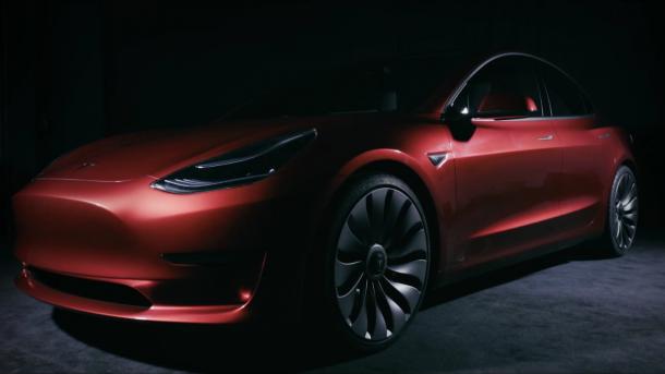 Audi Manager Soll Teslas E Auto Produktion Beschleunigen