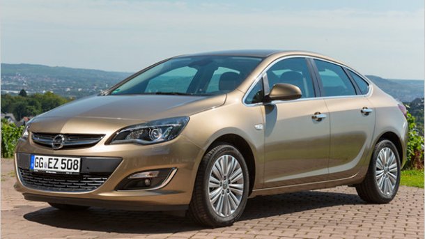 Opel Astra Limousine: Newcomer mit dem frisch gelifteten Gesicht