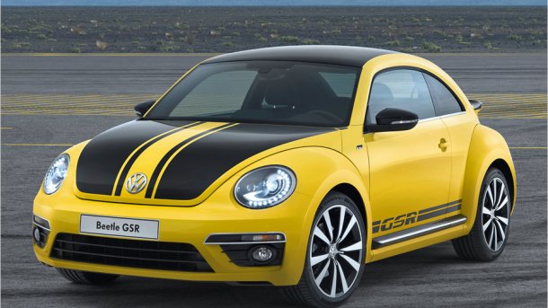 VW stellt die neue Sonderserie VW Beetle GSR in gelbschwarzer Lackierung vor.