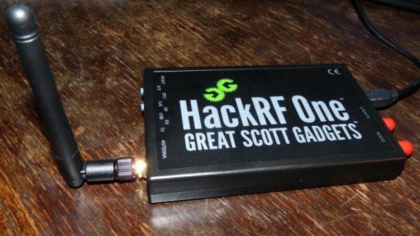HackRF mit WLAN-Antenne