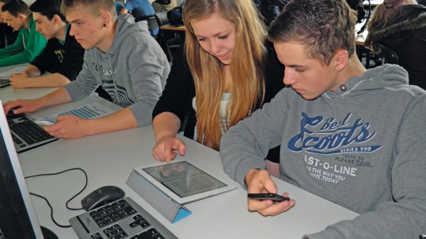 Gewerkschaft VBE nennt IT-Ausstattung der Schulen "mittelalterlich"
