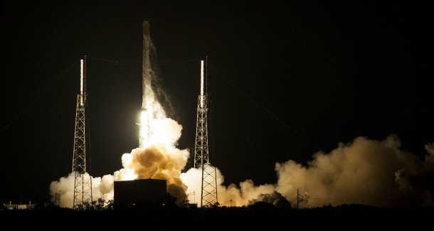 SpaceX: Ziel erreicht, Recycling scheitert