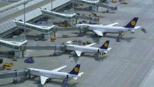 EU-Kommission plant Fluggastdaten fünf Jahre zu speichern