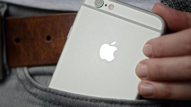 iPhone 6 in einer Hosentasche