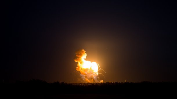 Explosion der Antares-Rakete