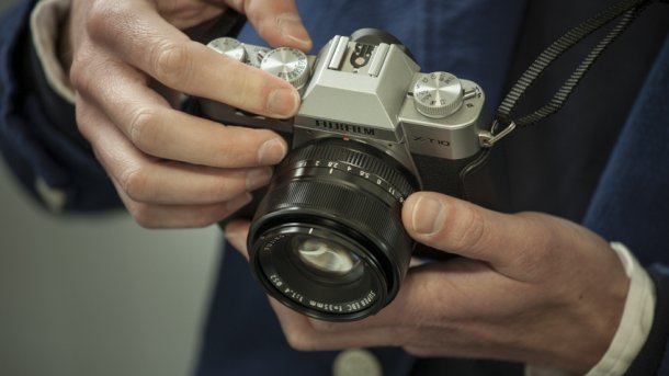 Fujifilm: Neue Spiegellose X-T10 und neues Objektiv Fujinon XF90mm