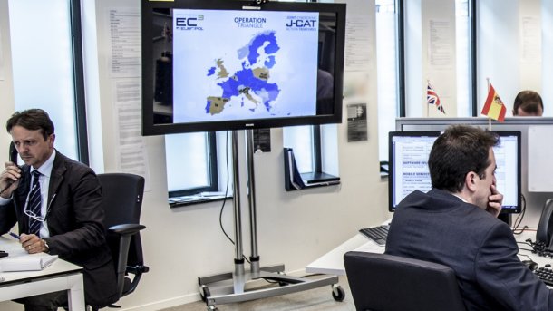 Europol: Schlag gegen internationale Bande von Cyber-Kriminellen