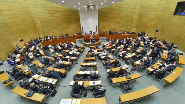 Plenarsaal im niedersächsischen Landtag