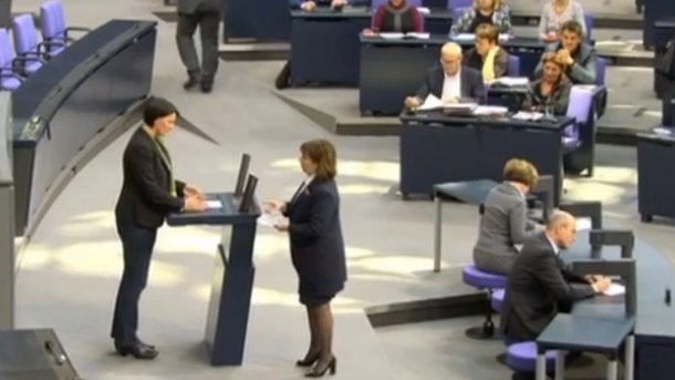 Bundestag verlängert wieder einmal Anti-Terror-Befugnisse