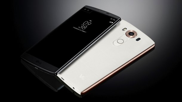 LG V10: Smartphone mit zwei Displays und drei Kameras